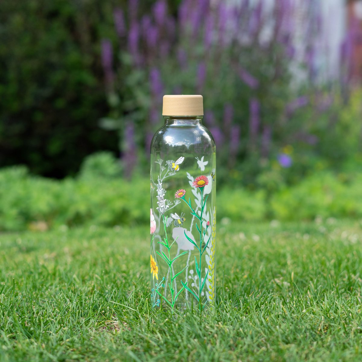 Trinkflasche Glas LET THE BEES BE 0,7 l