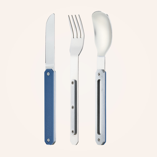Feststehendes Besteck 12:34, Aluminium blau