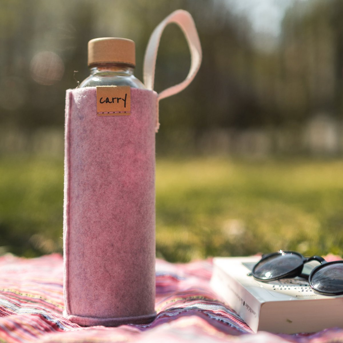 SLEEVE 0,7 l - Schutzhülle MAGNOLIE