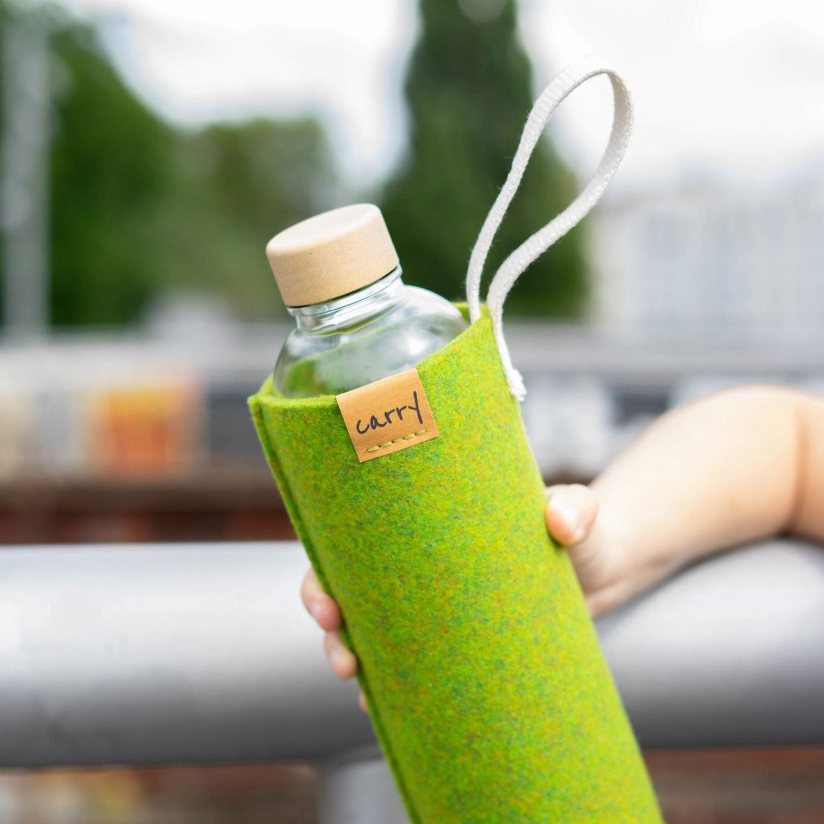 SLEEVE 1,0 l - Schutzhülle LIMETTE