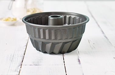 Gugelhupfform 16 cm „Easy Baking“ von Birkmann