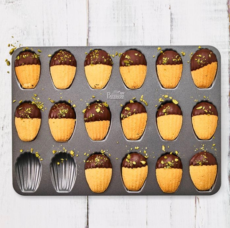 Backblech Bärentatzen-/Madeleine-Form „Easy Baking“ von Birkmann