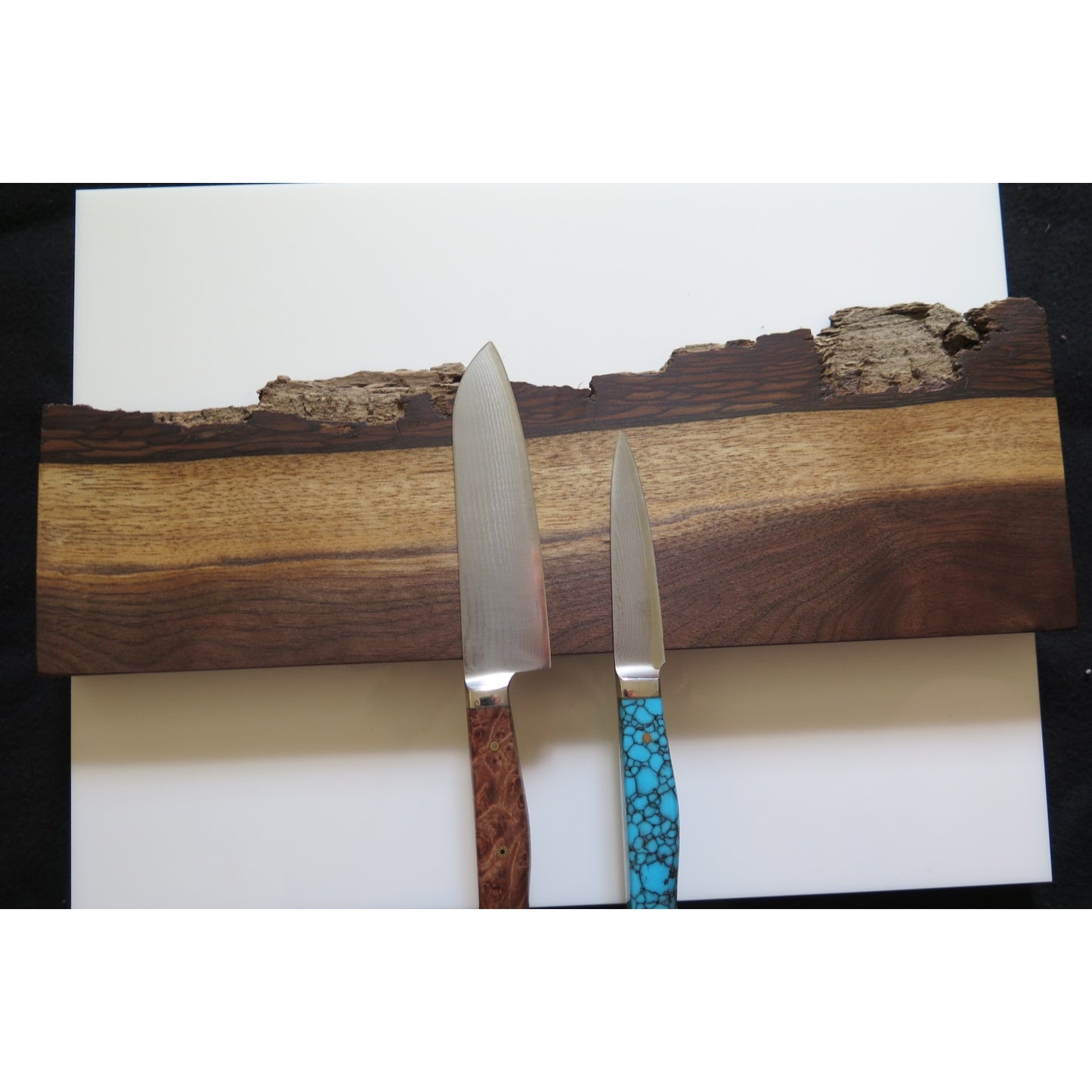 Magnetmesserhalter Live Edge Walnuss mit Rinde verschiedene Längen