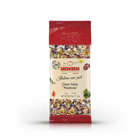 Klassische Minestrone, kochfertige klassische italienische Gemüsesuppe - One Pot