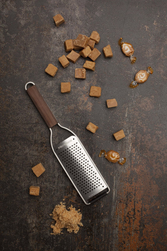 Reibe grob Master Walnussholzgriff