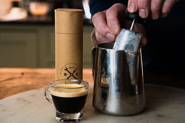 Manueller Milchaufschäumer Frother