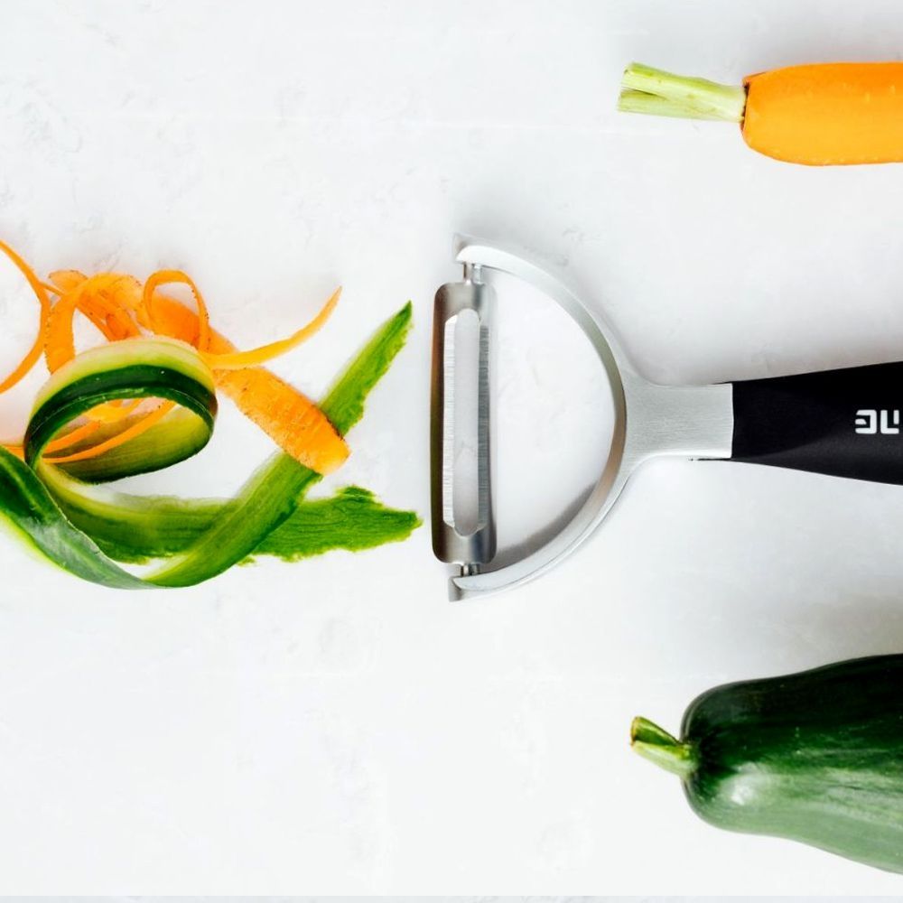 Y Peeler Black Professional Specialty Serie