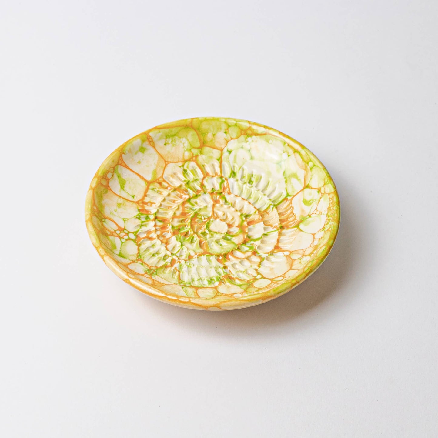 Keramikreibe "Früchte" 12cm für Knoblauch, Ingwer & Gewürze Pistaziengrün