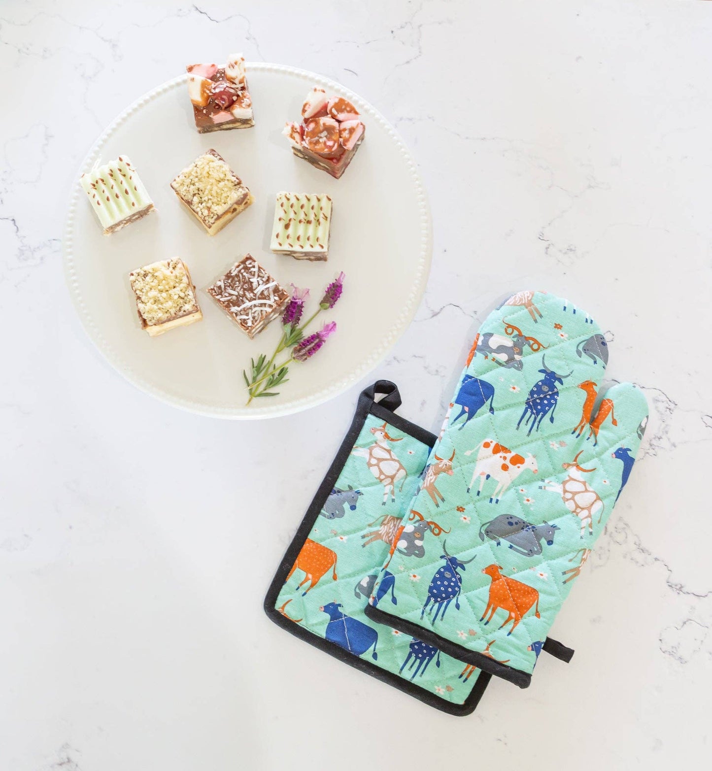 Ofenhandschuhen und Topflappen-Set grüne Kuh