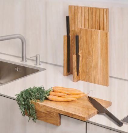 Brotschneidbrett Eiche mit Magnetischen Messerhalter 44x28x2,8 cm