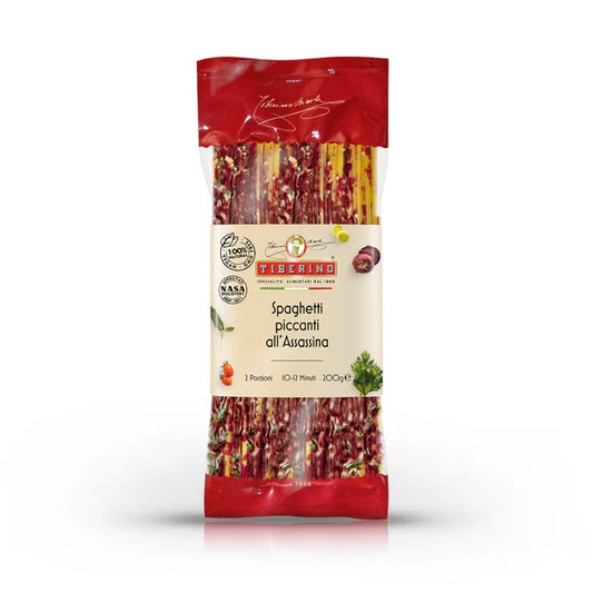 Scharfe Spaghetti mit Assassina alla Barese, kochenfertige italienische Pasta One Pot