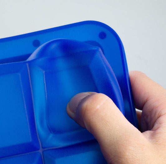 Eisformer Arctic Würfel 5cm blau mit transparentem Deckel