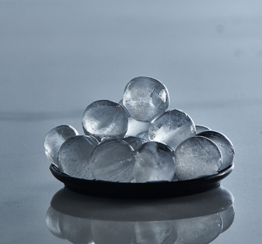 ICE FORMER Kugel Ø2cm schwarz Eiswürfelform mit Deckel