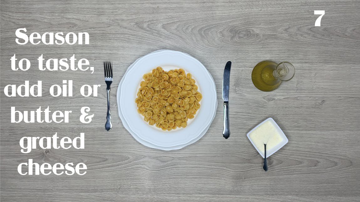 Orecchiette mit veganer Bolognese-Sauce, kochfertige italienische Pasta - One Pot