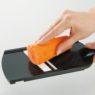 Keramik Julienne Hobel, schwarz