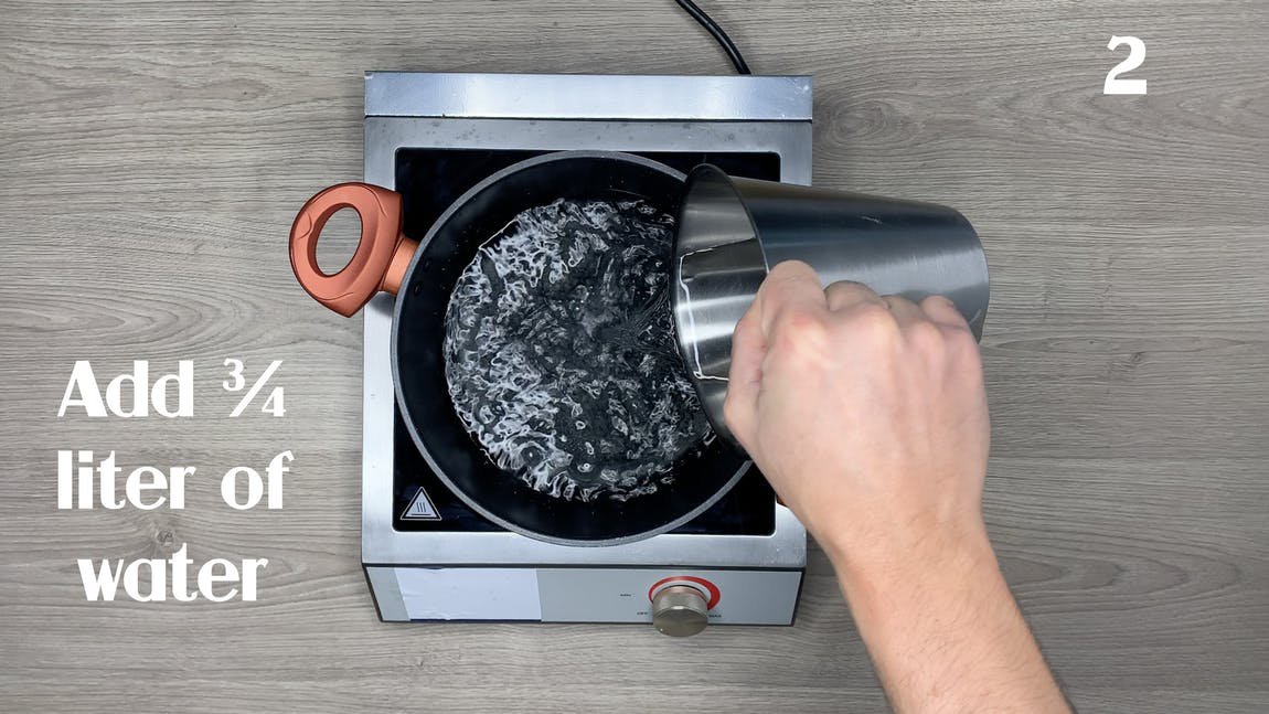 Orecchiette mit veganer Bolognese-Sauce, kochfertige italienische Pasta - One Pot