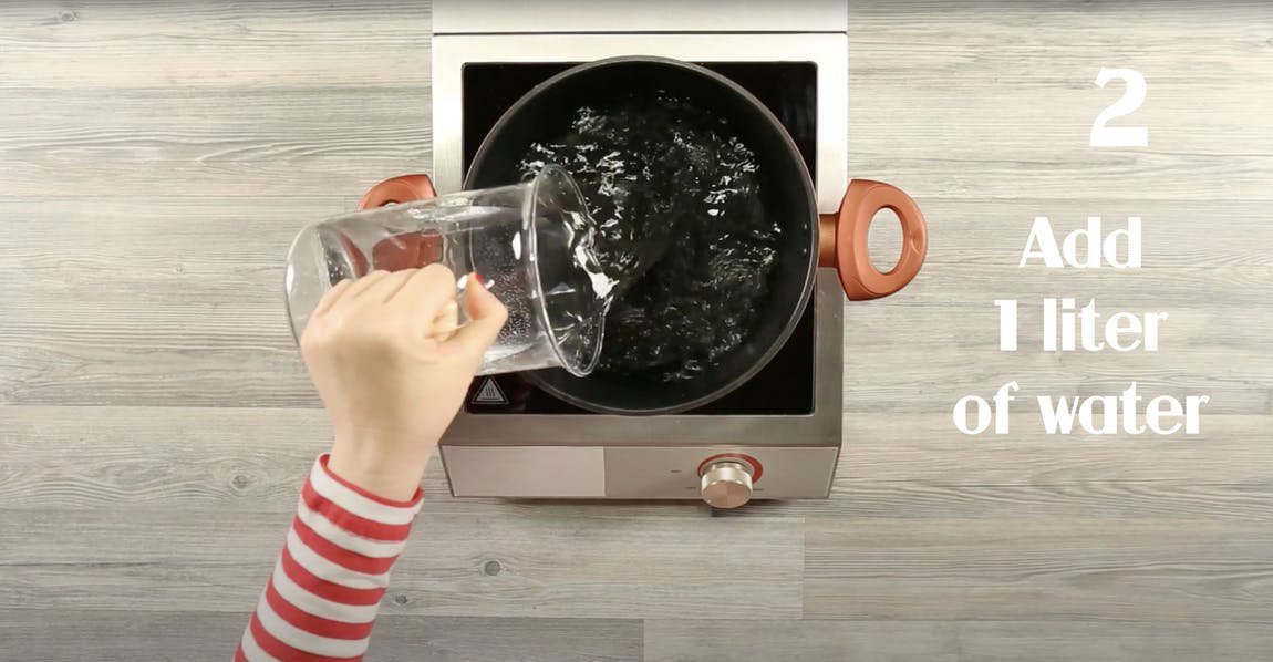 Klassische Minestrone, kochfertige klassische italienische Gemüsesuppe - One Pot