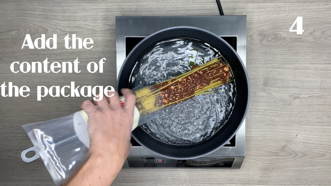 Linguine "Sorrento" mit Tomatensauce & Basilikum, kochfertige italienische Pasta - One Pot